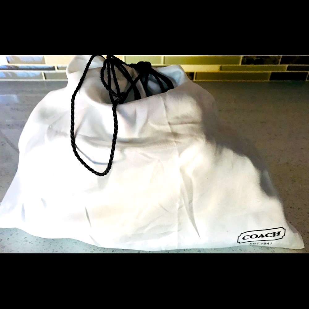 New Black Coach Handbag and Coin Wallet - Picture 8 of 9